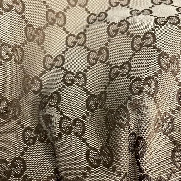 Gucci Hobo - Picture 9 of 14